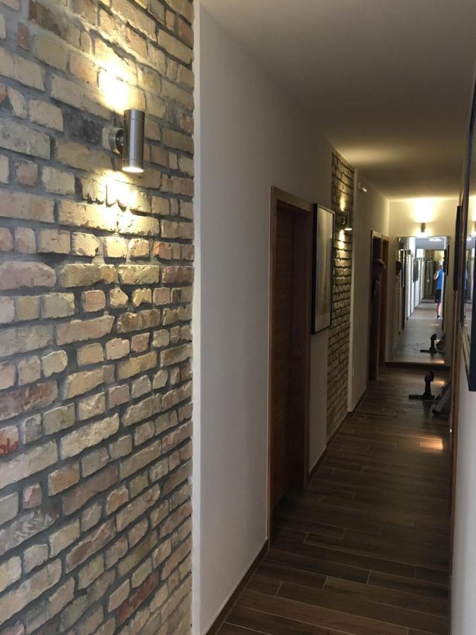 Apartment In The Heart Of Пула Экстерьер фото