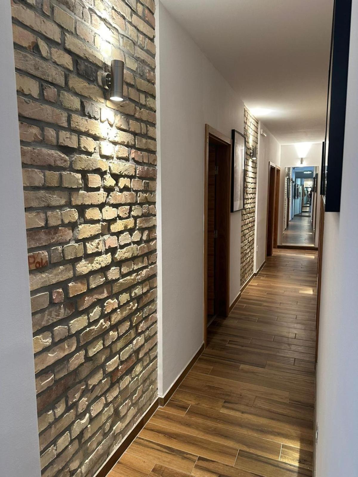 Apartment In The Heart Of Пула Экстерьер фото